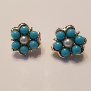 Sarah Coventry Turquoise Blue Flower Clip-On Earrings with Pearl Centers